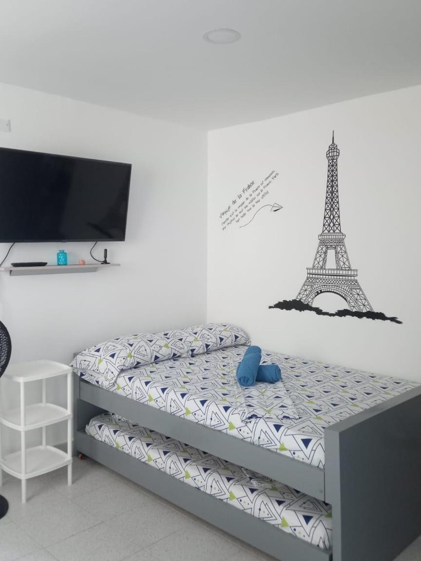 Aparta-suites En Junto A La Playa Apartment